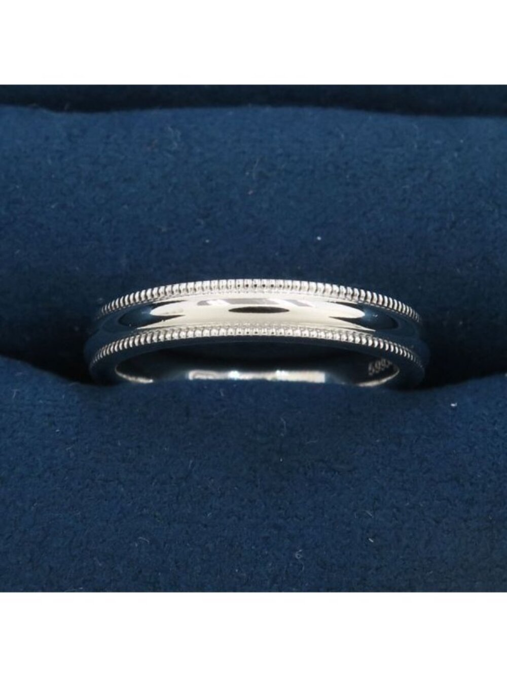 Harry Winston Near Mill Gray Ring